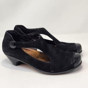 Naot Black Nubuck Patent Leather Cap Toe Pumps Size 39 US 8 Comfort Heels Tstrap